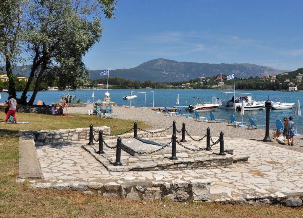 Corfu - Gouvia - War Monument